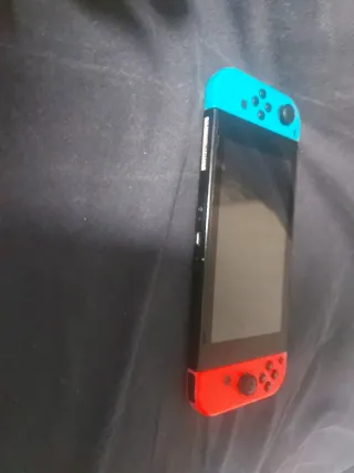 Nintendo Switch Azul y Rojo