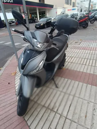 Moto Scooter Automática Gris
