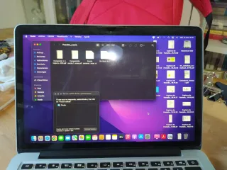 Apple MacBook Pro Plata