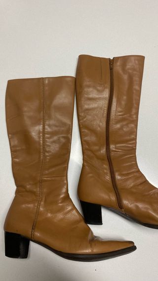 Botas altas de piel marrón talla 40