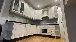 Muebles de Cocina Blancos y Negros