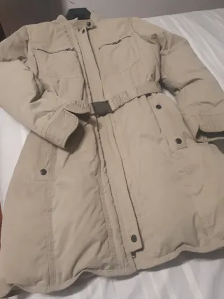 Plumifero Beige con Cinturón