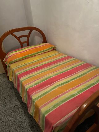 Cama individual madera maciza resistente