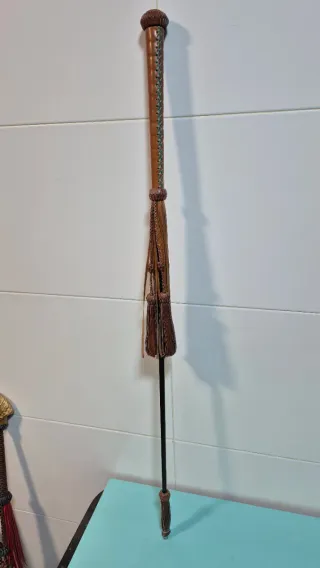 Cachaba de cuero con flecos