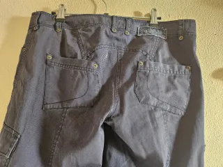 Pantalón pirata negro