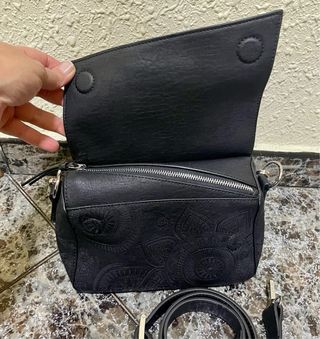 Bolso bandolera DESIGUAL negro