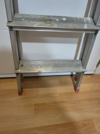 Escalera aluminio 3 peldaños