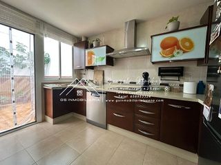 Casa adosada en venta en Lucena