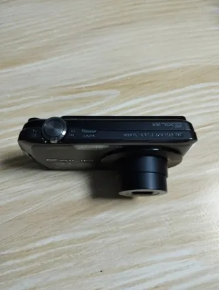 Cámara de fotos Digital CASIO Exilim 12.1 MP