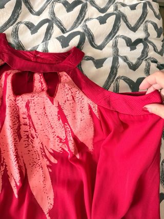 Blusa hombros descubiertos rosa talla M