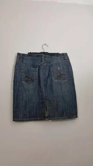 Falda vaquera azul In Extenso