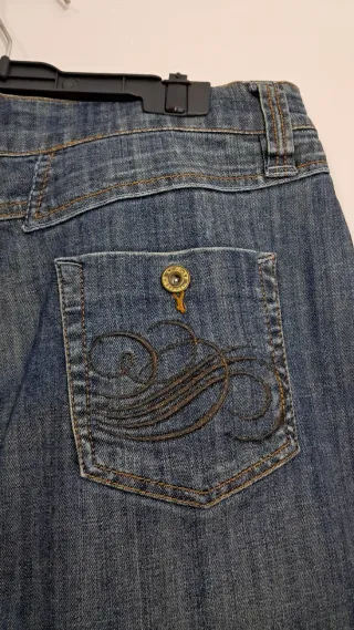 Falda vaquera azul In Extenso