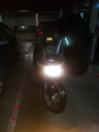 OFERTA Suzuki Burgman AN400. ITV Hasta Abril 2027