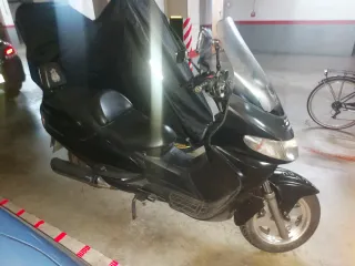 OFERTA Suzuki Burgman AN400. ITV Hasta Abril 2027