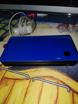 Nintendo DSi XL Azul con cargador