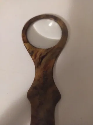 Abrecartas y lupa antiguos, vintage..