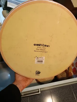 Bandeja metálica con 5 tacitas café estilo francés