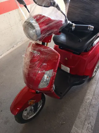 Triciclo Eléctrico Veleco ZT15