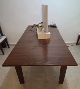Mesa de comedor extensible de madera