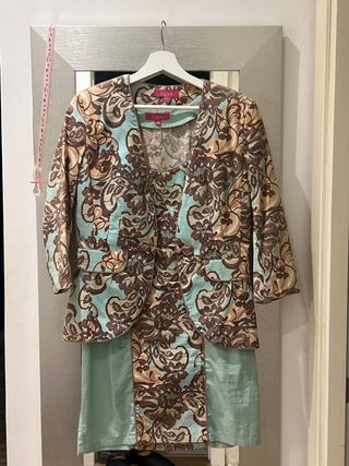 Traje chaqueta vestido estampado