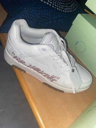 Zapatillas Off-White Blancas y Rosas