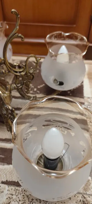 Lámpara de bronce y cristal