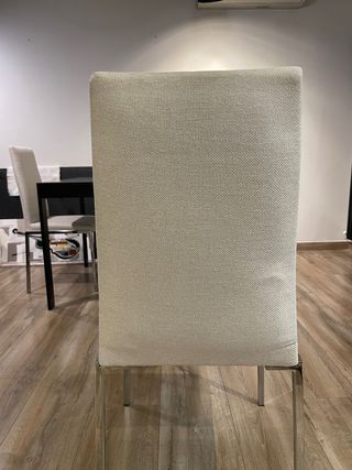 Juego de 4 sillas beige tapizadas