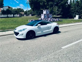 Peugeot RCZ 2011