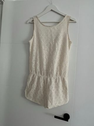 Mono Zara encaje blanco