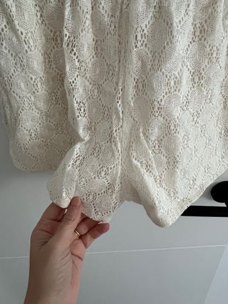 Mono Zara encaje blanco