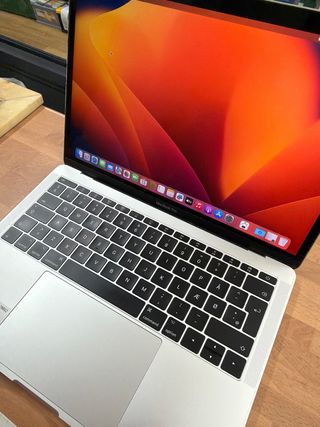 MacBook Pro 2017 13” i5 8GB RAM 128GB SSD
