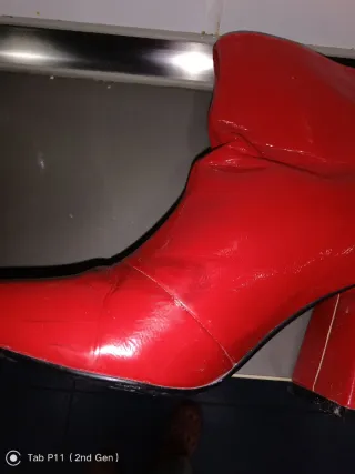 Botines rojos charol Bershka - ¡Tacón muy cómodo!