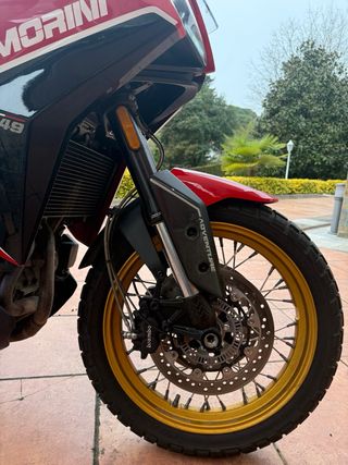 Moto Morini Xcape 649  Gold. Trail - 6800km. 08/24