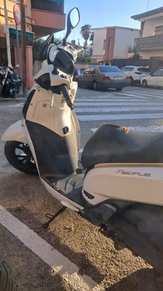 Kymco People GTI 125cc (2015)