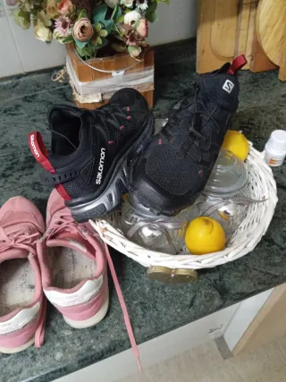 Zapatillas Salomon Mujer Negras/Rojas Nuevas