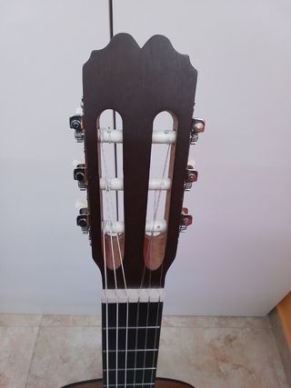 Guitarra Clásica Admira Alba Satin