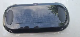 PS Vita con juegos Mario, GTA y FC25