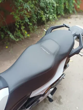 BMW F900XR 2025 - Garantía y Mantenimientos