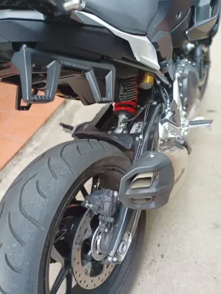 BMW F900XR 2025 - Garantía y Mantenimientos