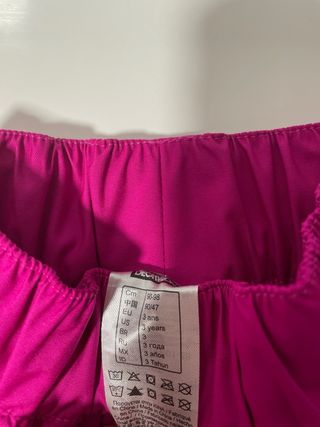 Pantalón de esquí niña 3-4 años y chaqueta 2-4 año