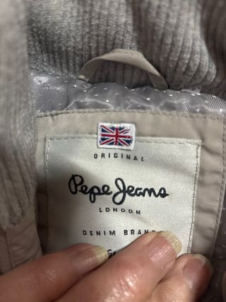 Plumas Pepe Jeans niña gris