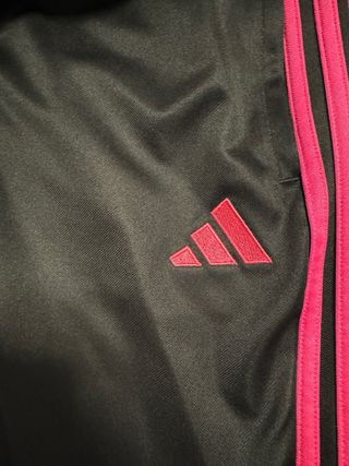 Tuta Adidas mezza zip nera e fucsia