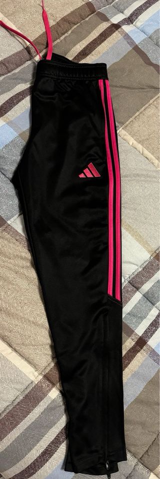 Tuta Adidas mezza zip nera e fucsia