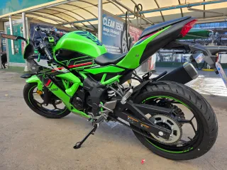 Kawasaki Ninja 125cc Verde