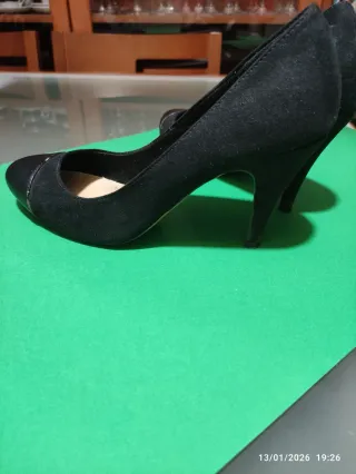 Zapatos de tacón negros