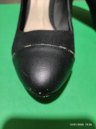 Zapatos de tacón negros