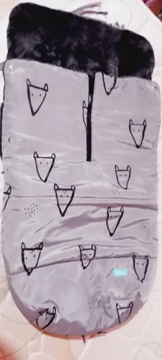 Saco universal Baby Clic gris estampado