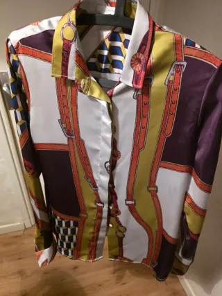 Camisa de raso estampada mujer