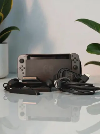 COMO NUEVA Nintendo Switch Gris