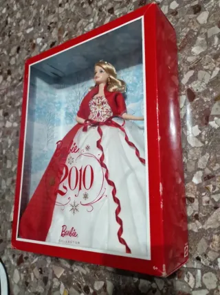 Barbie Holiday 2010 da Collezione